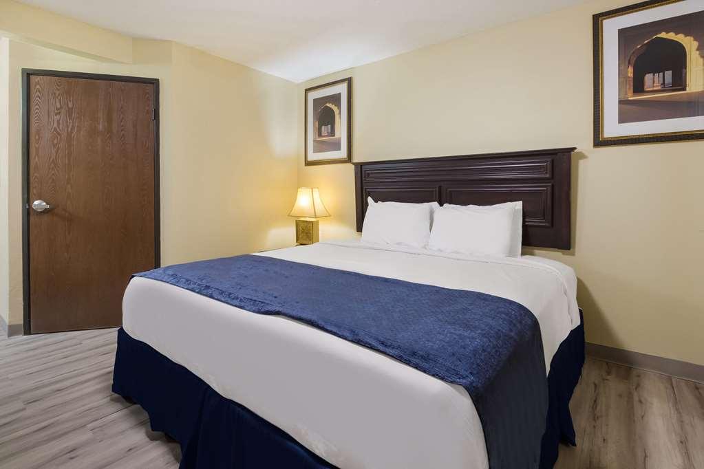 Rodeway Inn Houston North Greenspoint Δωμάτιο φωτογραφία